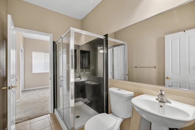 5817 Spring Flower Drive, Elk Grove CA: https://media.crmls.org/mediaz/1b616348-0f9a-44bc-bb06-b967a6e96a53.jpg