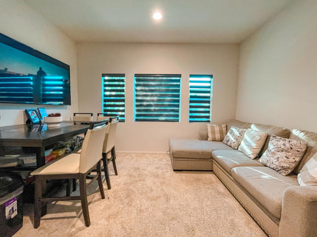 Image 42 of 48 For 44644 Melkesian Boulevard