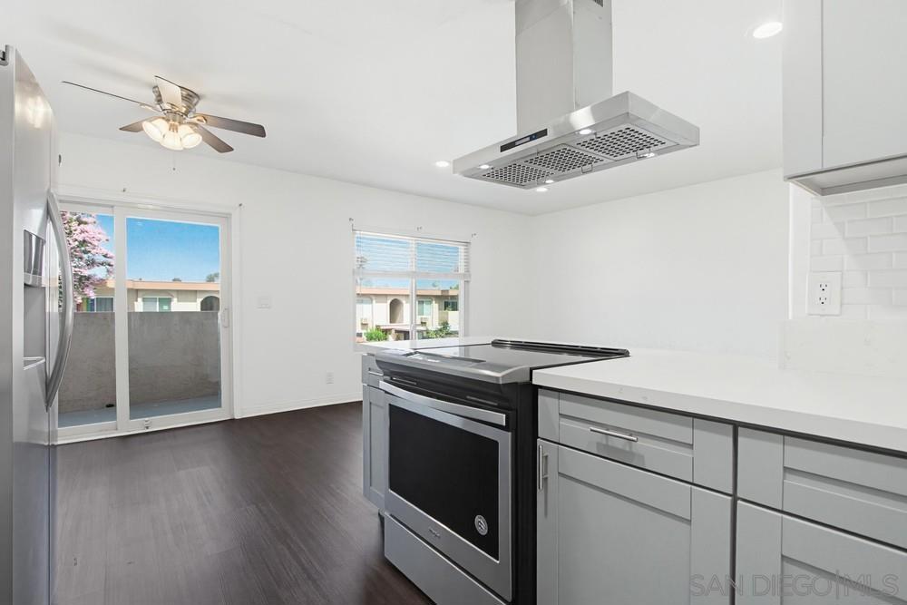 9598 Carroll Canyon - photo 11