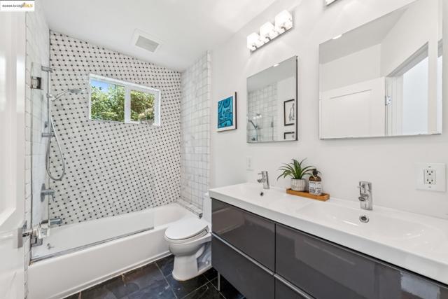 714 Evelyn Ave, Albany CA: https://media.crmls.org/mediaz/1b631dce-bbbd-4699-b12b-2352781d63b4.jpg