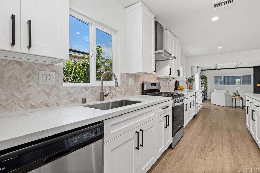 4975 Greenbrier Avenue - photo 9