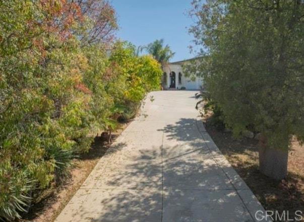 30427 Circle R Lane, Valley Center CA: https://media.crmls.org/mediaz/1b634a12-e8d4-4e48-8ab7-4a669c5f614e.jpg