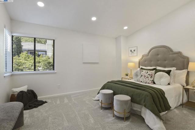 7650 Arbor Creek Cir, Dublin CA: https://media.crmls.org/mediaz/1b63927b-1b2f-4661-9783-9bfe558c6f90.jpg