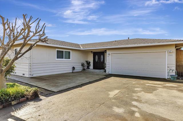 7381 Furlong Avenue, Gilroy CA: https://media.crmls.org/mediaz/1b639b8b-ad79-4942-a79f-eaae615ae310.jpg
