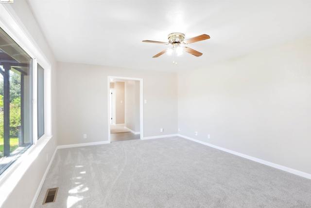 2921 Anderson Ln, Brentwood CA: https://media.crmls.org/mediaz/1b6430a7-a17a-40a9-9b10-29ff6af36799.jpg
