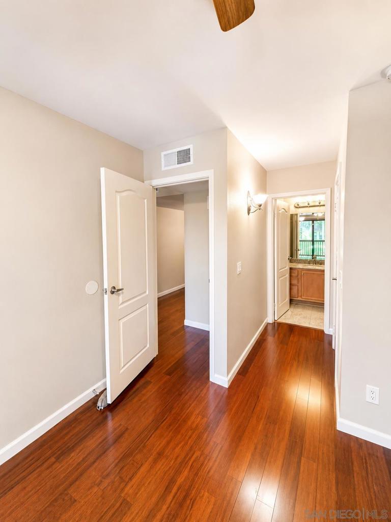 12079 Alta Carmel Court - photo 7