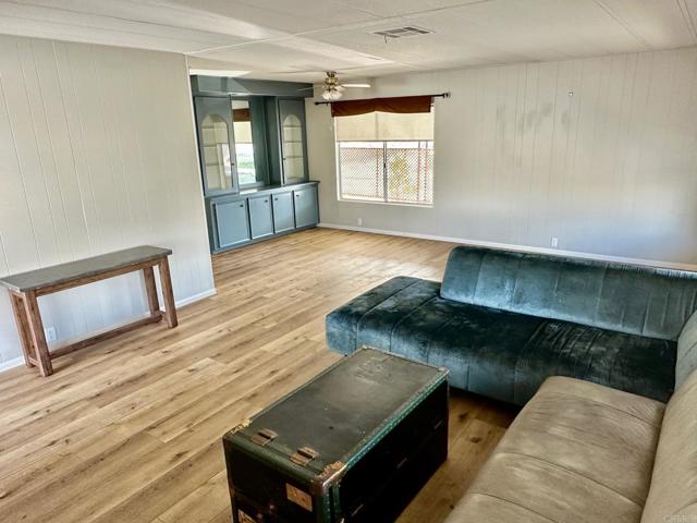 Detail Gallery Image 17 of 31 For 2130 Sunset Dr. #14,  Vista,  CA 92081 - 2 Beds | 2 Baths