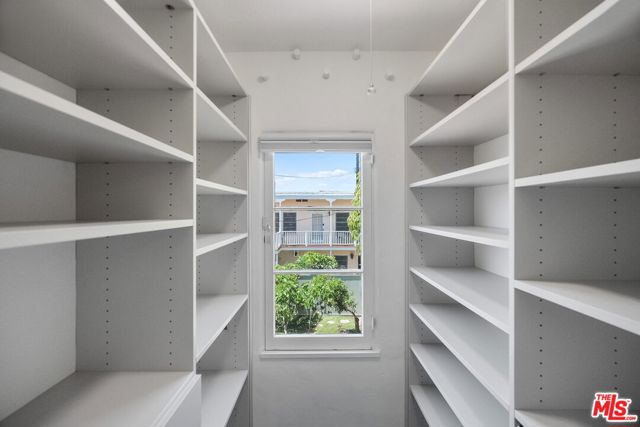 848 17th Street photo 37