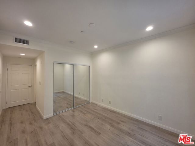 12000 Goshen Avenue, Los Angeles CA: https://media.crmls.org/mediaz/1b65f27b-7a5e-45f7-886e-7f92211aaf21.jpg