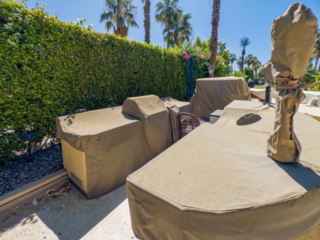 80394 Ave 48, Indio CA: https://media.crmls.org/mediaz/1b661d3e-2cda-4f71-8ea9-a7980100fd85.jpg