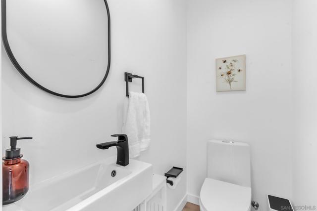 2146 Franklin Ave, San Diego CA: https://media.crmls.org/mediaz/1b669b60-5975-4fc9-a819-0405720d1f61.jpg