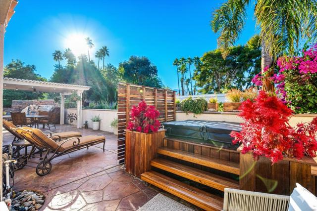 317 Forest Hills Drive, Rancho Mirage CA: https://media.crmls.org/mediaz/1b674a3b-d042-4164-b6ac-f84c270ef3a4.jpg