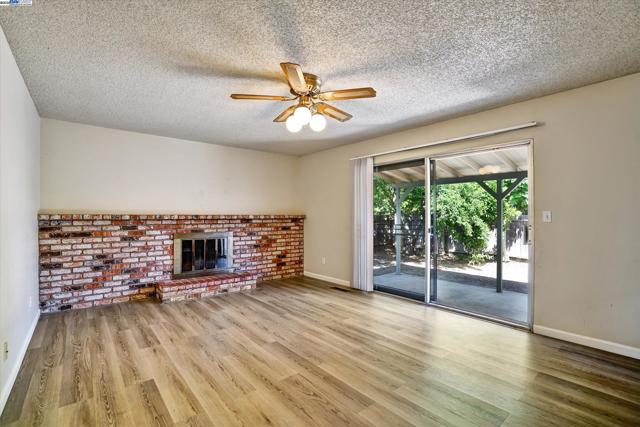 901 Basalt Way, Antioch CA: https://media.crmls.org/mediaz/1b6852d7-2700-4386-b2a8-d2a186f3b3ea.jpg