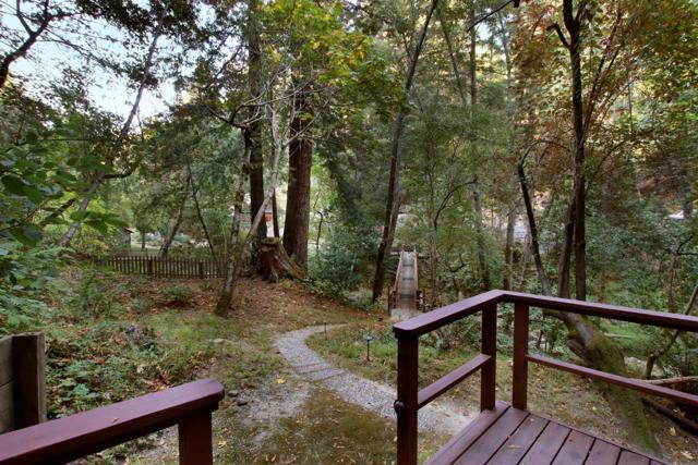 16770 Redwood Lodge Road, Los Gatos CA: https://media.crmls.org/mediaz/1b685bb3-9ae7-4843-a20a-ea3df7d45539.jpg