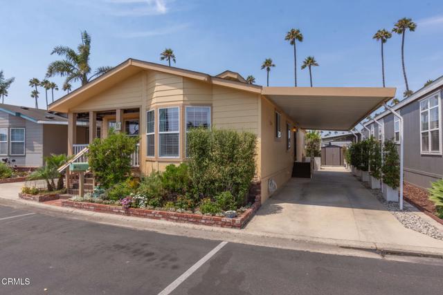 1215 Anchors Way Drive, Ventura CA: https://media.crmls.org/mediaz/1b685dc9-ef47-4a95-bfdb-d97f3b403843.jpg