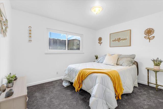 1140 Palm Avenue, Seaside CA: https://media.crmls.org/mediaz/1b68ae14-31e4-4e5e-b6b2-d6bc3c1f7dc8.jpg