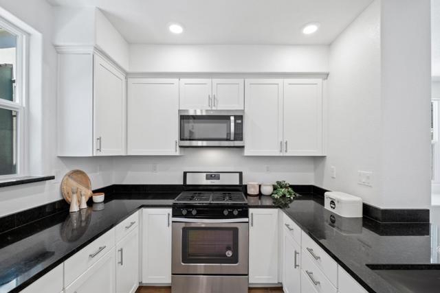 1452 Lavender Loop, Milpitas CA: https://media.crmls.org/mediaz/1b698064-497a-4553-8051-34fdee136384.jpg