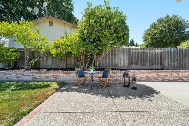 1380 Welburn Avenue, Gilroy CA: https://media.crmls.org/mediaz/1b69d3d8-250f-460c-8eec-aaa6a0483d40.jpg