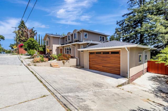 3119 Oak Knoll Drive, Redwood City CA: https://media.crmls.org/mediaz/1b69e5d4-550a-41be-91e3-73d3fc77d30b.jpg