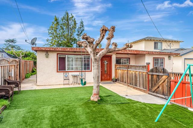 10285 Chrisland Court, San Jose CA: https://media.crmls.org/mediaz/1b6b4116-6e75-4a55-87fb-0f47bde945ac.jpg