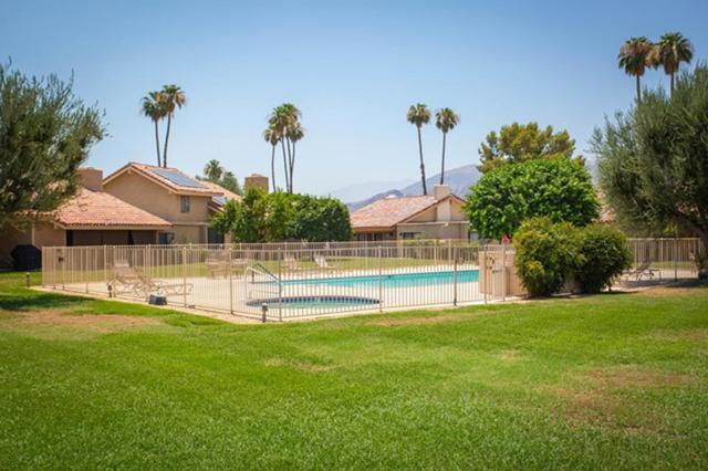 Image 30 of 36 For 37882 Los Cocos Drive