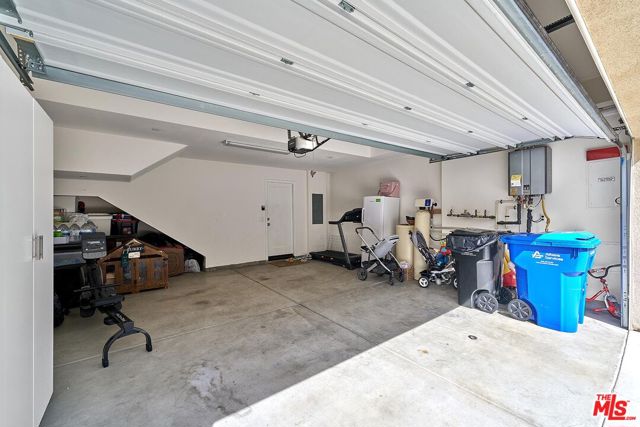 12008 Turnleaf Avenue, Whittier CA: https://media.crmls.org/mediaz/1b6c1a91-42c6-42b2-a274-74c42b76ff7d.jpg