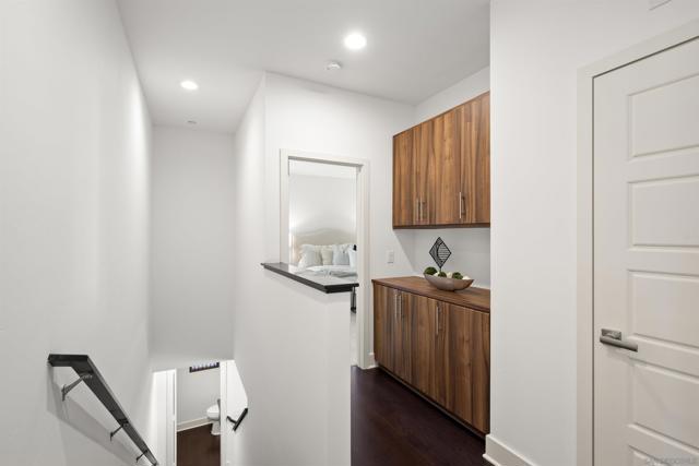 7853 Inception Way, San Diego CA: https://media.crmls.org/mediaz/1b6c2fa6-d6e3-40e0-98ae-50cfd0dceafc.jpg
