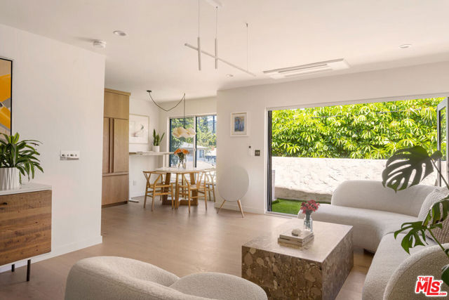 9061 Keith Avenue, West Hollywood CA: https://media.crmls.org/mediaz/1b6c8e43-ccd8-41fd-bda4-769a9dc363f1.jpg