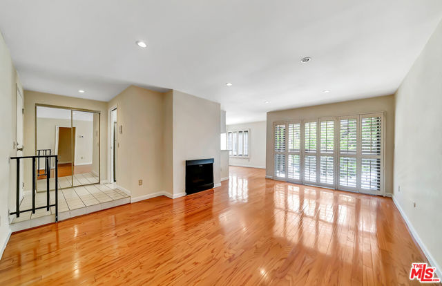 515 North Jackson Street, 116 photo 2