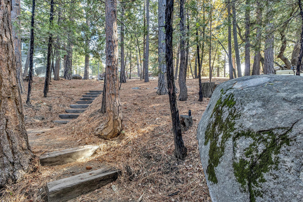 https://media.crmls.org/mediaz/1b7034c4-9fd6-4940-92f6-a4b3145f586d.jpg?preset=X-Large