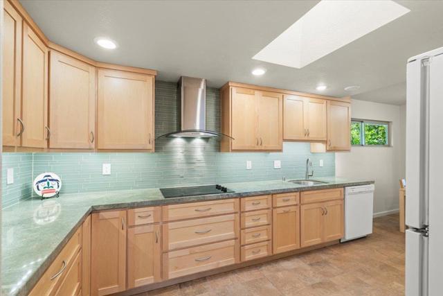 7137 Via Solana, San Jose CA: https://media.crmls.org/mediaz/1b70f29f-2d36-4739-bf5f-17ebaf533af6.jpg