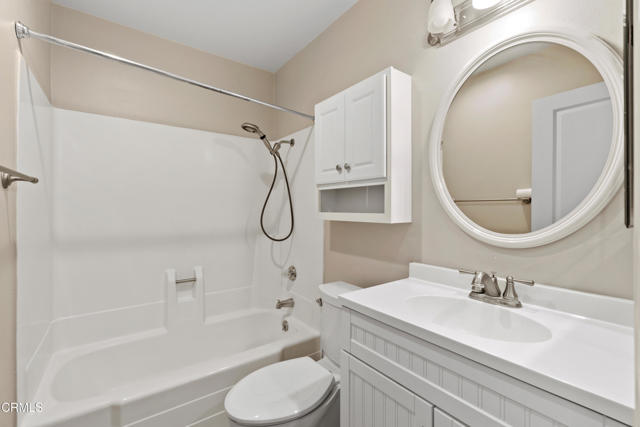 Detail Gallery Image 11 of 30 For 6026 Sparrow St, Ventura,  CA 93003 - 3 Beds | 2 Baths