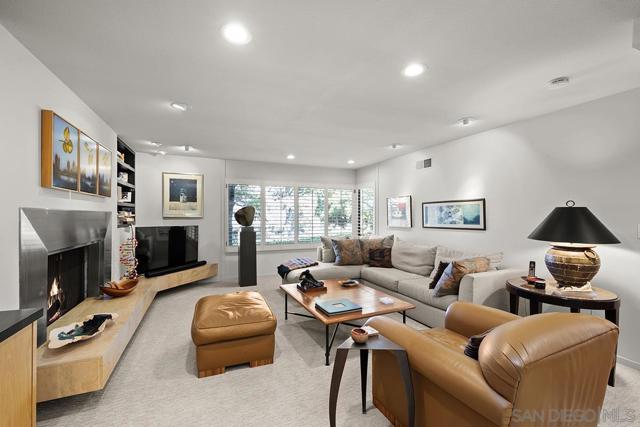 6346 Ridge Manor Avenue, San Diego CA: https://media.crmls.org/mediaz/1b712988-9b11-4182-a1ac-c567e3d44379.jpg