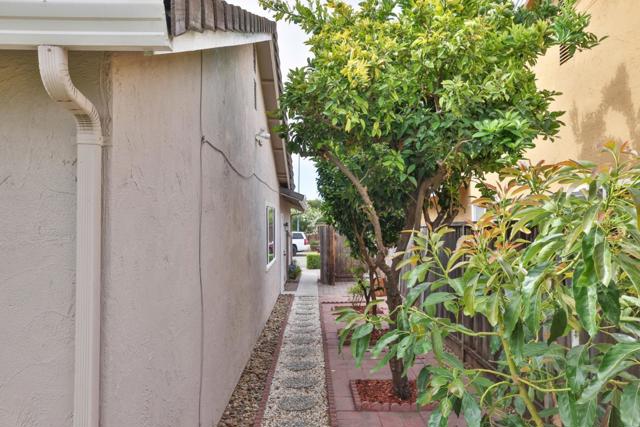 365 San Andreas Drive, Milpitas CA: https://media.crmls.org/mediaz/1b747745-6fbd-4868-be2f-0e4edd1c2c3b.jpg