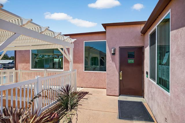 1975 Maricopa Highway, Ojai CA: https://media.crmls.org/mediaz/1b747c5c-9a4d-47c7-9cc9-9e167cabb93c.jpg