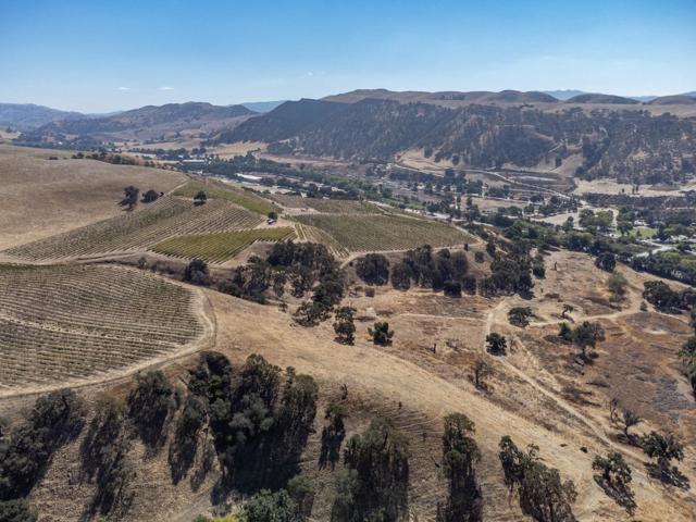0 Airline Highway, Tres Pinos CA: https://media.crmls.org/mediaz/1b750d5d-5596-4209-af93-35cc99d2953a.jpg
