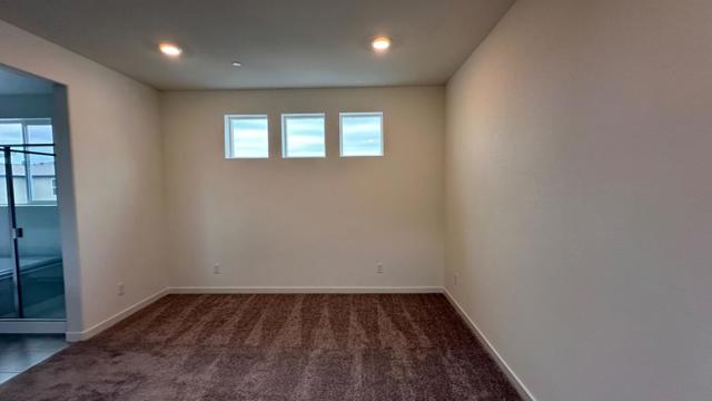 2817 Earthened Walk, Sacramento CA: https://media.crmls.org/mediaz/1b756066-a533-4638-8fb7-f4da5278c420.jpg
