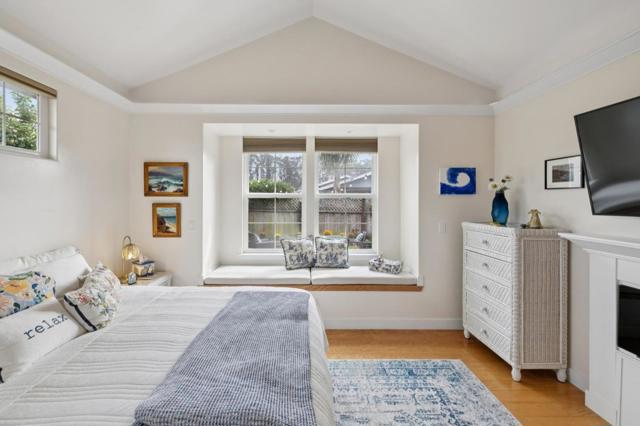 484 Poplar Street, Half Moon Bay CA: https://media.crmls.org/mediaz/1b760fc0-ad75-4dfa-a6d5-1b1867f905bf.jpg