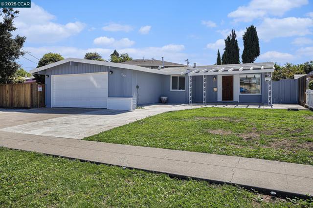 27675 Portsmouth Ave, Hayward CA: https://media.crmls.org/mediaz/1b770339-c63f-44d0-befc-9e654adf01cb.jpg