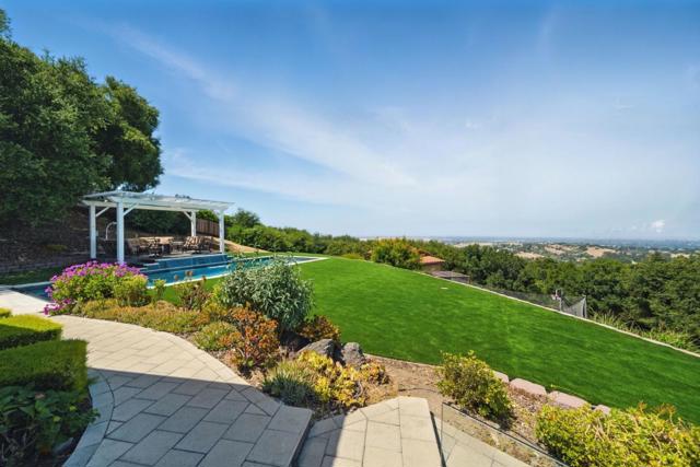 12252 Menalto Drive, Los Altos Hills CA: https://media.crmls.org/mediaz/1b771c34-6b76-41ef-9300-d65fe126a8b8.jpg