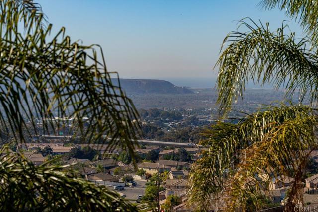 Detail Gallery Image 2 of 38 For 4773 Sea Coral Dr, San Diego,  CA 92154 - 6 Beds | 4 Baths