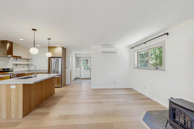 1188 Tokochi Street, South Lake Tahoe CA: https://media.crmls.org/mediaz/1b7a2832-1960-4e18-b61c-3a8cdd63212f.jpg