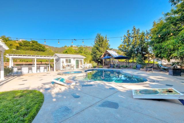 Detail Gallery Image 43 of 71 For 2507 Walinca Way, Vista,  CA 92084 - 4 Beds | 4 Baths
