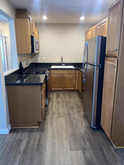 Detail Gallery Image 17 of 43 For 2088 Montgomery Ave #M,  Cardiff By The Sea,  CA 92007 - 2 Beds | 1 Baths