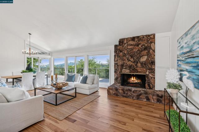 3803 Quail Ridge Road, Lafayette CA: https://media.crmls.org/mediaz/1b7c7689-aafe-42f7-9fed-b78568fbfb19.jpg