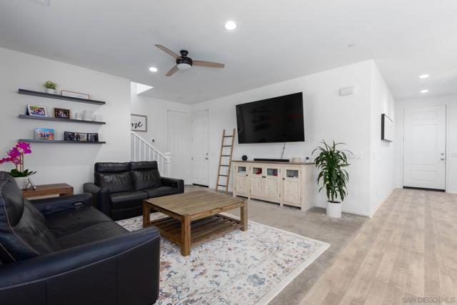 29089 Soraya, Lake Elsinore CA: https://media.crmls.org/mediaz/1b7ddfb5-d004-46ef-9da1-ff0161b20902.jpg
