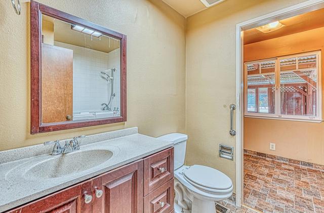 1051 San Miguel Cyn Road, Royal Oaks CA: https://media.crmls.org/mediaz/1b7e1a1c-6b7c-40ce-94cb-d1b41f7e14fa.jpg