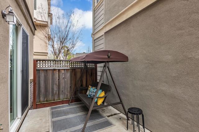 217 Catherine Place, Hayward CA: https://media.crmls.org/mediaz/1b7e3101-1782-4e5d-8372-f3437cfe657e.jpg