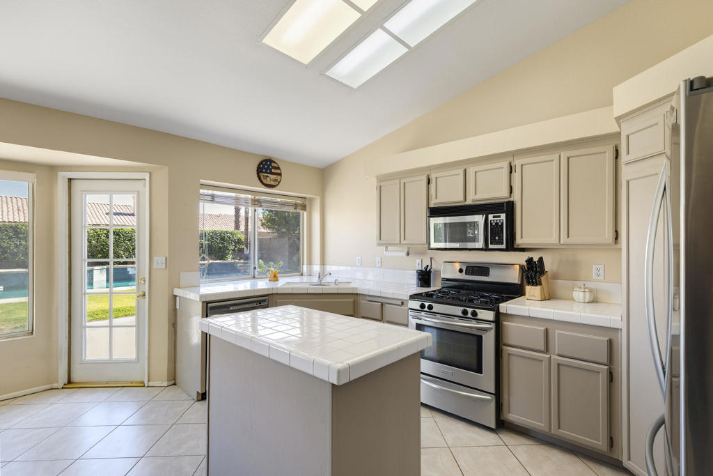 MLS #219133135DA img 15