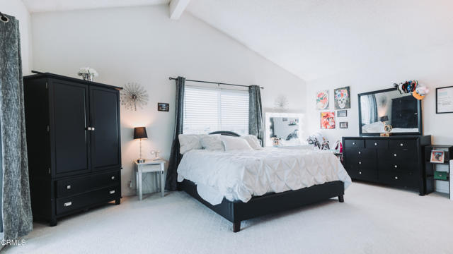 1020 Dunes Street, Oxnard CA: https://media.crmls.org/mediaz/1b7eff3e-f95d-4330-9ee3-96d6760ab538.jpg